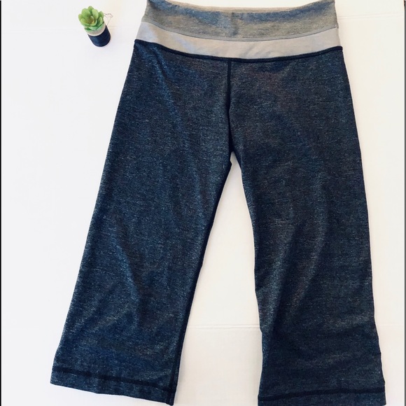 lululemon athletica Pants - Lululemon Groove Leggings sz 4